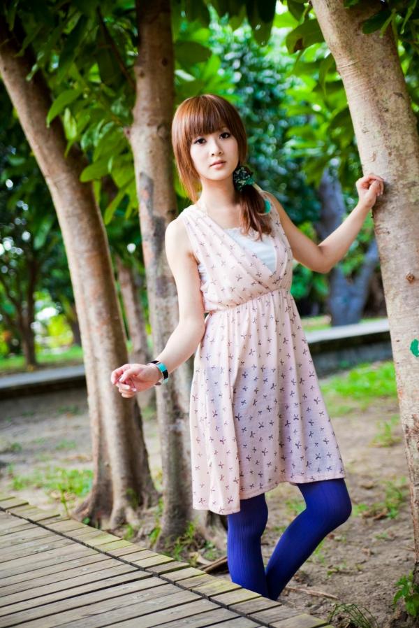    台湾正妹Mikako果子MM写真集，双溪公园士林官邸优雅外拍，百变气质女神甜美时尚私房照第72张图片