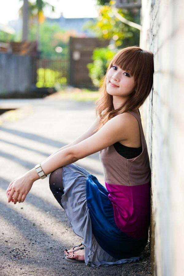    台湾正妹Mikako果子MM写真集，双溪公园士林官邸优雅外拍，百变气质女神甜美时尚私房照第91张图片