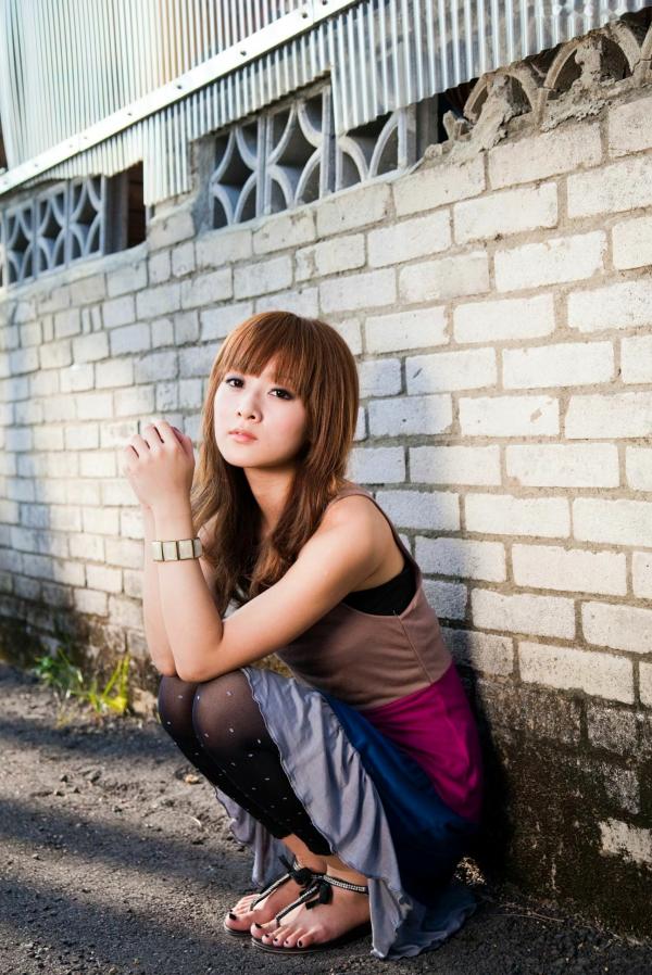    台湾正妹Mikako果子MM写真集，双溪公园士林官邸优雅外拍，百变气质女神甜美时尚私房照第92张图片