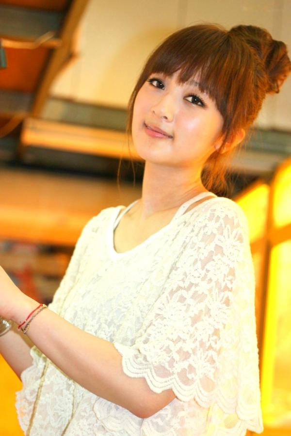    台湾正妹张允霏果子MM士林街头清新外拍，治愈系甜美夏日写真第125张图片