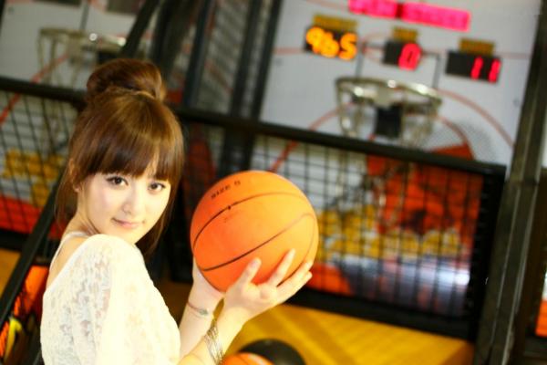    台湾正妹张允霏果子MM士林街头清新外拍，治愈系甜美夏日写真第143张图片