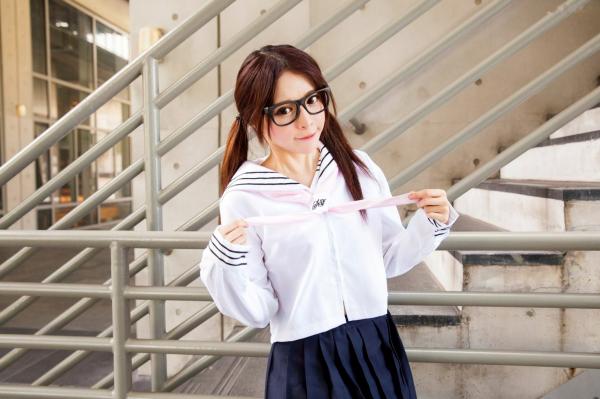    台湾正妹张齐郡JULIE《长筒袜校服少女》户外日系清新学生装写真集第11张图片