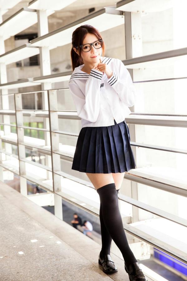   台湾正妹张齐郡JULIE《长筒袜校服少女》户外日系清新学生装写真集第50张图片