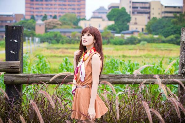    台湾模特林岗怡Didy小清新写真合集，森林系少女户外唯美连衣裙穿搭，治愈系气质女神街拍特辑第5张图片