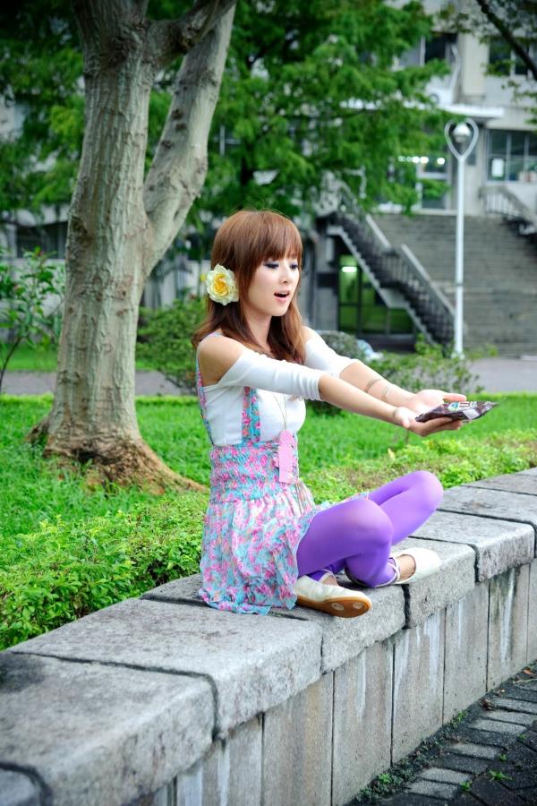    台湾正妹果子Mikako+Minako：台大校园户外写真，清新甜美森系少女园林风情第31张图片