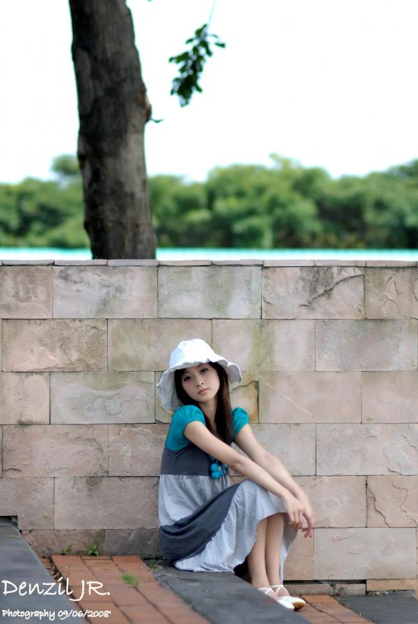    台湾正妹果子MM张允霏户外清新休闲写真，治愈系阳光少女街拍，展现邻家女孩纯真气质第19张图片