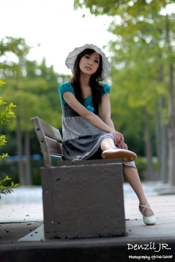    台湾正妹果子MM张允霏户外清新休闲写真，治愈系阳光少女街拍，展现邻家女孩纯真气质第26张图片