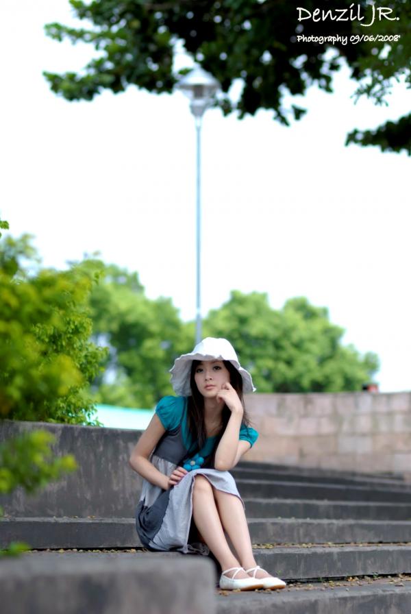    台湾正妹果子MM张允霏户外清新休闲写真，治愈系阳光少女街拍，展现邻家女孩纯真气质第31张图片