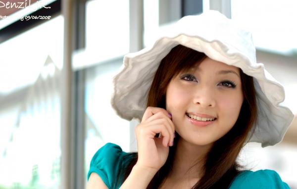    台湾正妹果子MM张允霏户外清新休闲写真，治愈系阳光少女街拍，展现邻家女孩纯真气质第36张图片