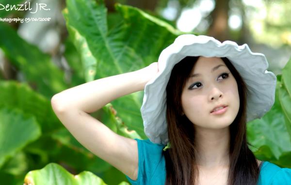    台湾正妹果子MM张允霏户外清新休闲写真，治愈系阳光少女街拍，展现邻家女孩纯真气质第37张图片