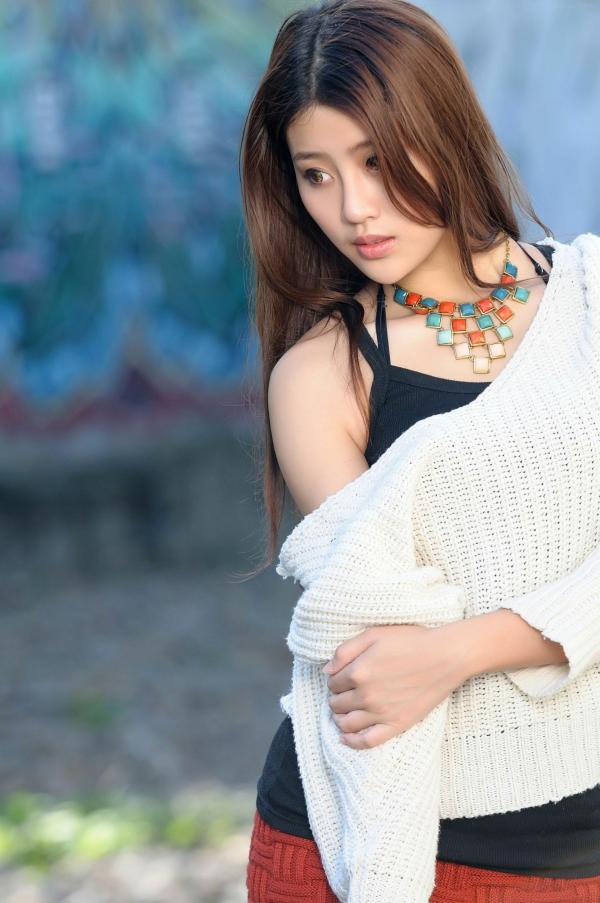    台湾正妹林真亦Yuna阳光美少女户外外拍写真，清新甜美治愈系风格合集第8张图片