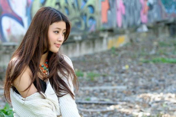    台湾正妹林真亦Yuna阳光美少女户外外拍写真，清新甜美治愈系风格合集第19张图片