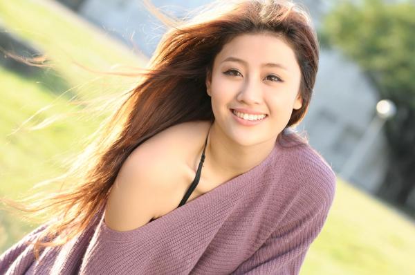   台湾正妹林真亦Yuna阳光美少女户外外拍写真，清新甜美治愈系风格合集第38张图片