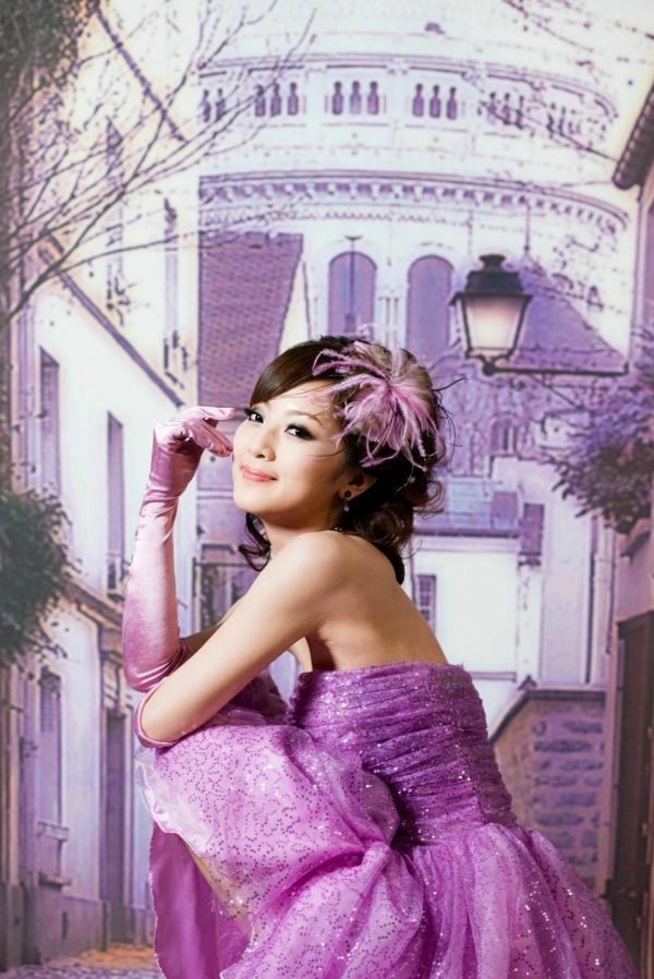    台湾正妹张允霏《创意婚纱潮流风》写真集：摇滚吉他与天使羽翼的时尚婚礼碰撞第34张图片