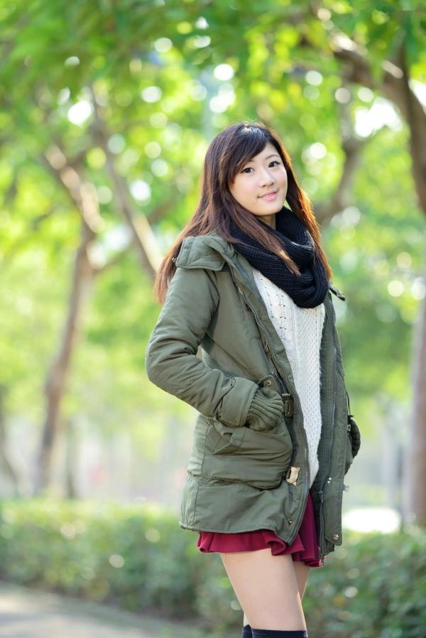    台湾美女林茉晶Queena《学妹时代》高清写真，户外田径场与清新街拍，尽显治愈系校园女神风采第10张图片