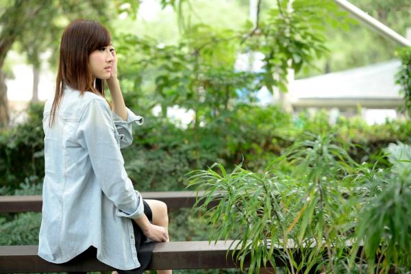    台湾美女林茉晶Queena《学妹时代》高清写真，户外田径场与清新街拍，尽显治愈系校园女神风采第18张图片