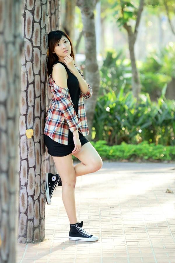    台湾美女林茉晶Queena《学妹时代》高清写真，户外田径场与清新街拍，尽显治愈系校园女神风采第35张图片