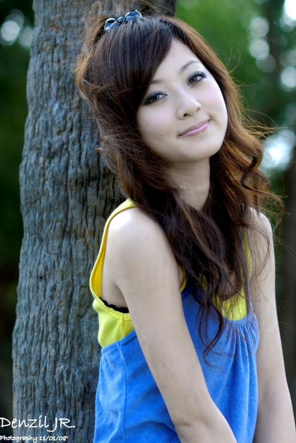    台湾正妹果子MM/张允霏《台大外拍》清纯校园风系列写真集，甜美少女活力户外实拍第4张图片