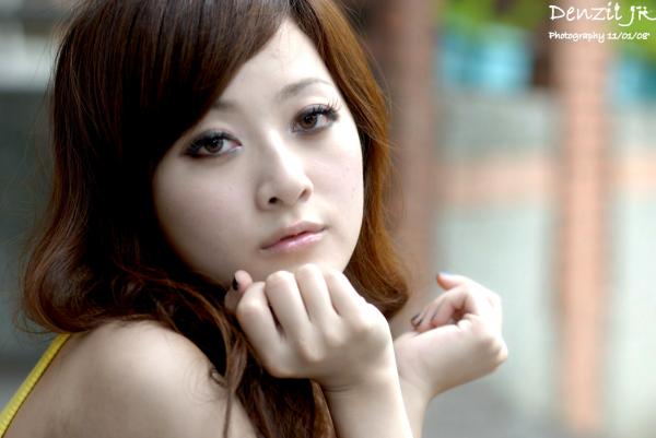    台湾正妹果子MM/张允霏《台大外拍》清纯校园风系列写真集，甜美少女活力户外实拍第55张图片