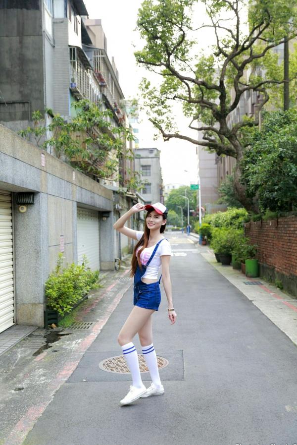    台湾正妹蔡译心Candice师范大学外拍，校园清新风少女写真集，展现青春活力与美腿魅力第63张图片