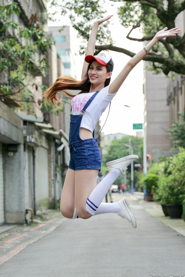    台湾正妹蔡译心Candice师范大学外拍，校园清新风少女写真集，展现青春活力与美腿魅力第66张图片