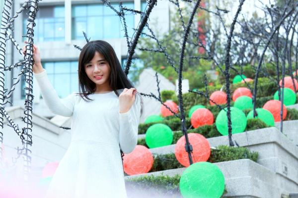    台湾正妹芋圆信义区街拍私房写真，都市白领丽人黑丝诱惑气质外拍第37张图片