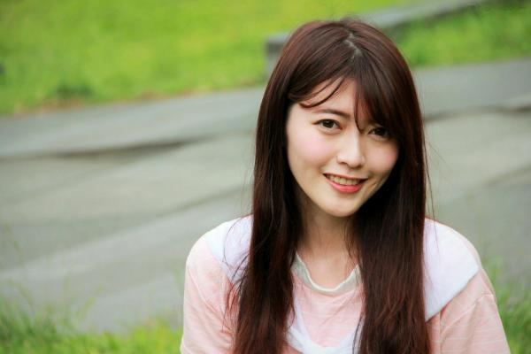    台湾正妹Brindy薛薛《國圖外拍》户外清新写真，青春休闲风格少女感十足第63张图片