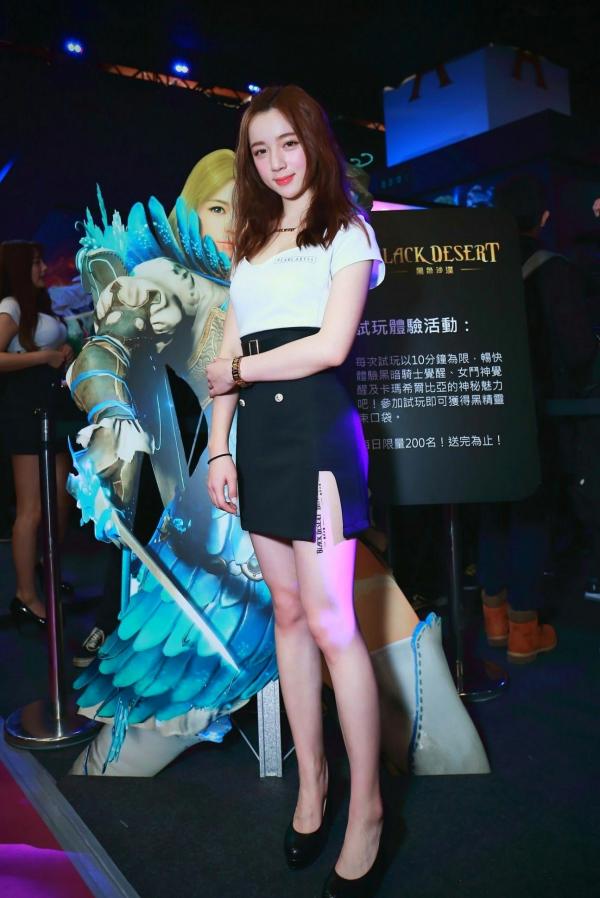    台湾正妹集结：2018台北国际电玩展TGS展会Showgirl制服美腿精选合集[100P]第10张图片