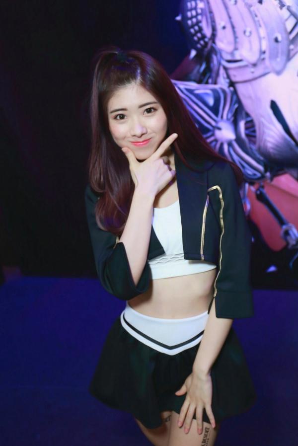    台湾正妹集结：2018台北国际电玩展TGS展会Showgirl制服美腿精选合集[100P]第15张图片