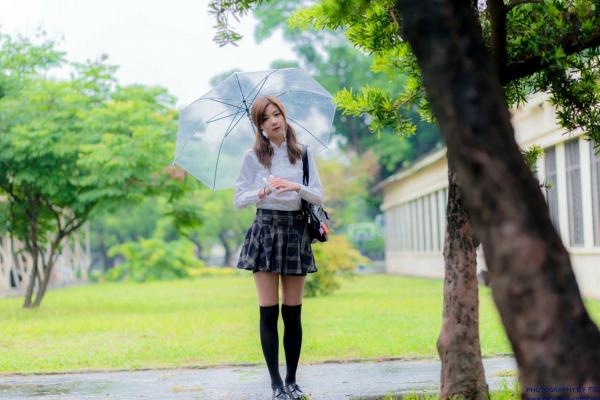    台湾正妹Dash Xu/許琬珍油厂国小校园写真：清纯校服制服风格，捕捉青春气息的初恋感第19张图片