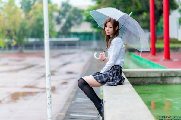    台湾正妹Dash Xu/許琬珍油厂国小校园写真：清纯校服制服风格，捕捉青春气息的初恋感第21张图片