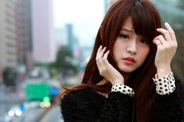   台湾正妹邱俞瑄(渔瑄)与白白校园户外写真，元气双马尾清新卖萌，青春活力的治愈系少女风，甜美校园风穿搭写真集 [29P]第26张图片