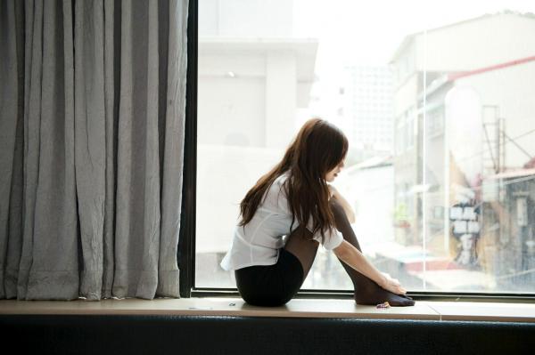    台湾正妹Agant小静清新旅拍写真，居家私房风格尽显邻家少女甜美气质，三套服装多面展现温柔魅力第56张图片