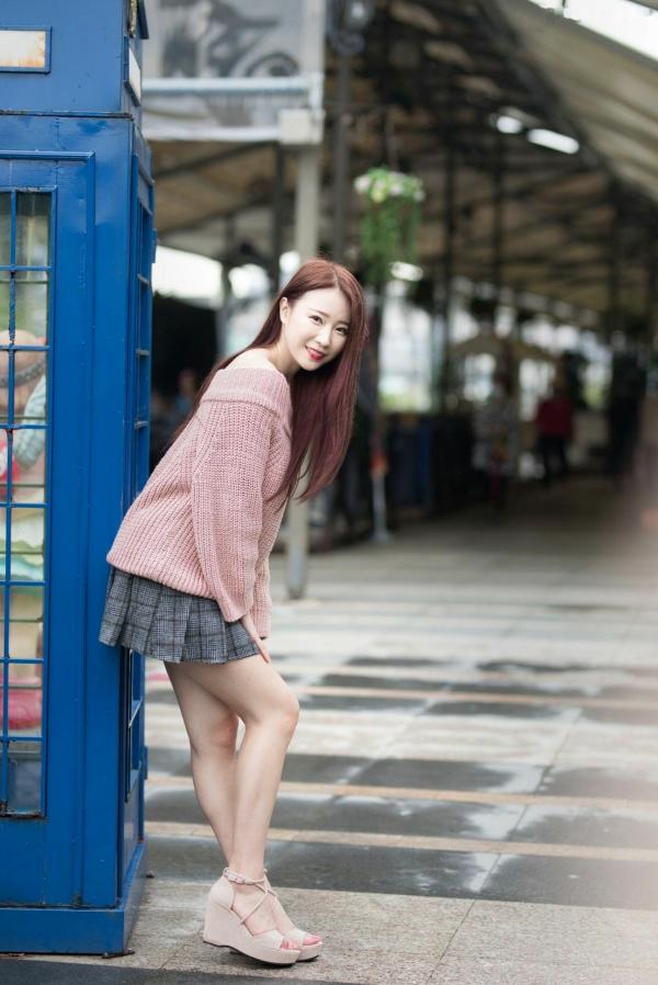    台湾正妹Lia杨思原《新店碧潭》户外清新写真，甜美穿搭尽显文艺邻家女神范儿第25张图片