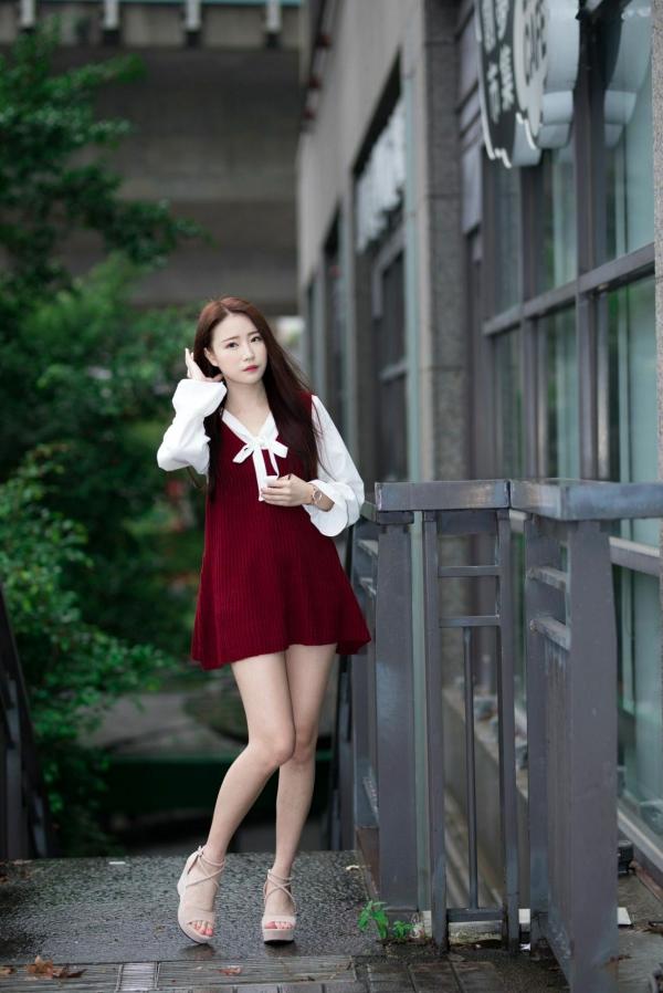    台湾正妹Lia杨思原《新店碧潭》户外清新写真，甜美穿搭尽显文艺邻家女神范儿第52张图片