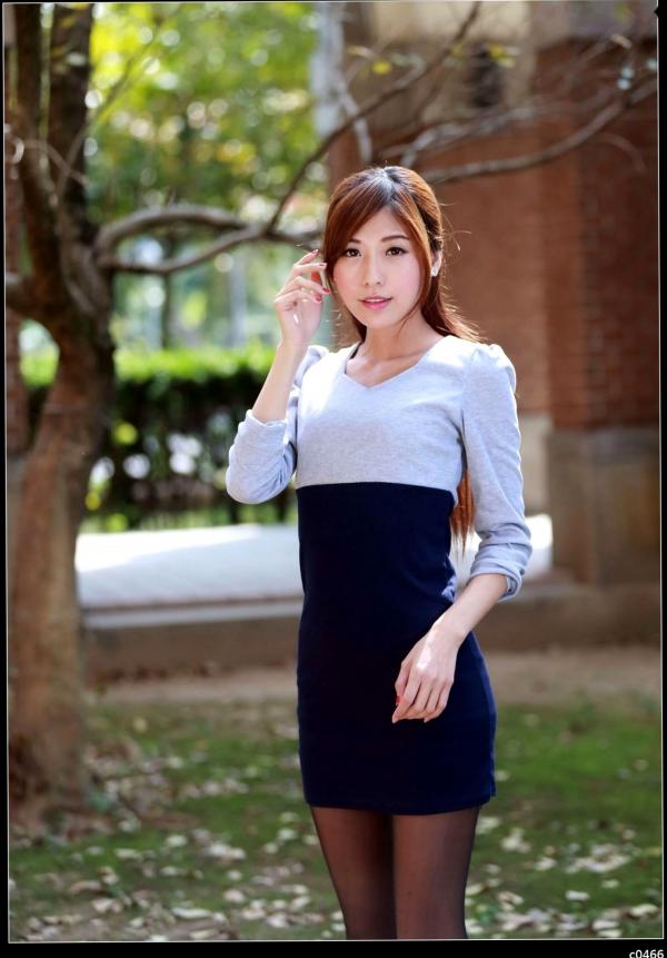    台湾正妹_Agant小静台大校园外拍，黑丝配职业装尽显知性御姐魅力写真集[71P]第4张图片