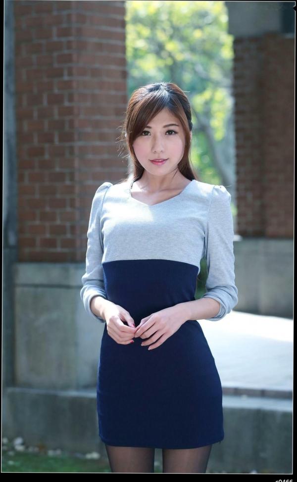    台湾正妹_Agant小静台大校园外拍，黑丝配职业装尽显知性御姐魅力写真集[71P]第8张图片