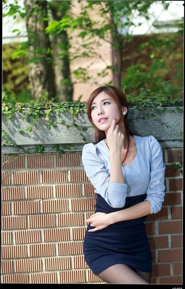    台湾正妹_Agant小静台大校园外拍，黑丝配职业装尽显知性御姐魅力写真集[71P]第26张图片