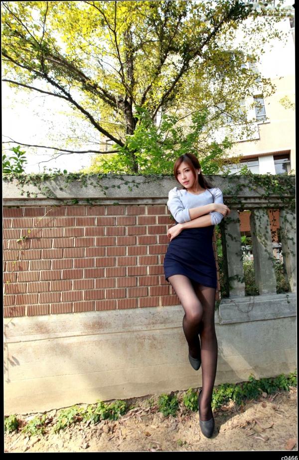    台湾正妹_Agant小静台大校园外拍，黑丝配职业装尽显知性御姐魅力写真集[71P]第57张图片