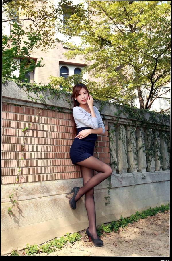    台湾正妹_Agant小静台大校园外拍，黑丝配职业装尽显知性御姐魅力写真集[71P]第58张图片