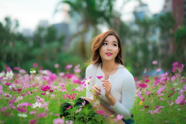    台湾正妹 Olivia安馜薇《台大外拍》唯美户外写真集，清纯校园女神风格第8张图片