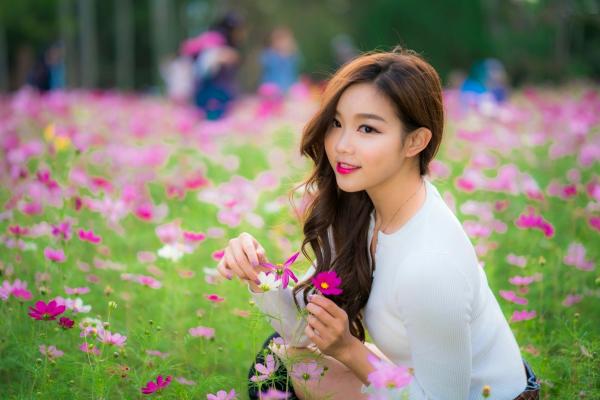    台湾正妹 Olivia安馜薇《台大外拍》唯美户外写真集，清纯校园女神风格第20张图片