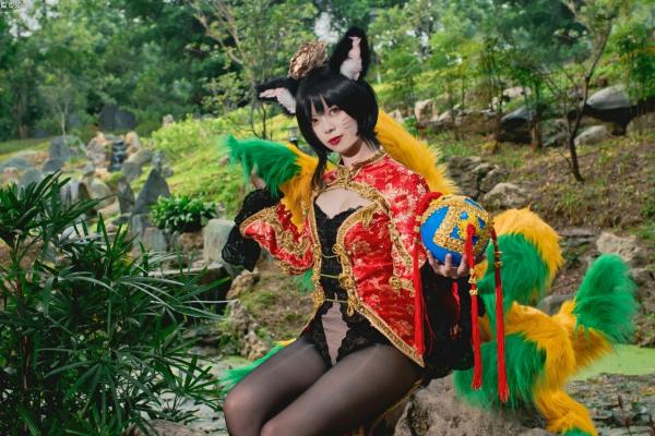    台湾正妹_ 阿璃 LOL英雄联盟 Cosplay写真：新春古风旗袍野性诱惑[21P]第2张图片
