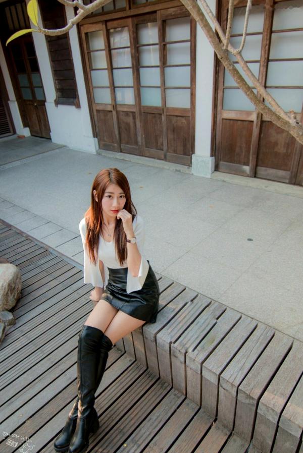    台湾正妹啾比特(张嘉庭)光复新村甜美外拍写真，文艺短裙穿搭呈现修长美腿，清新活力少女感十足第4张图片