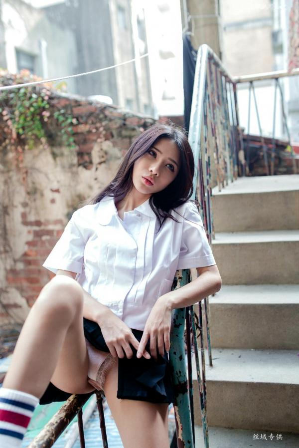    台湾正妹沈绮绮校服诱惑外拍写真集，清新制服穿搭邂逅性感居家私房美感[178P]第5张图片