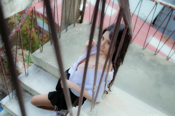    台湾正妹沈绮绮校服诱惑外拍写真集，清新制服穿搭邂逅性感居家私房美感[178P]第57张图片