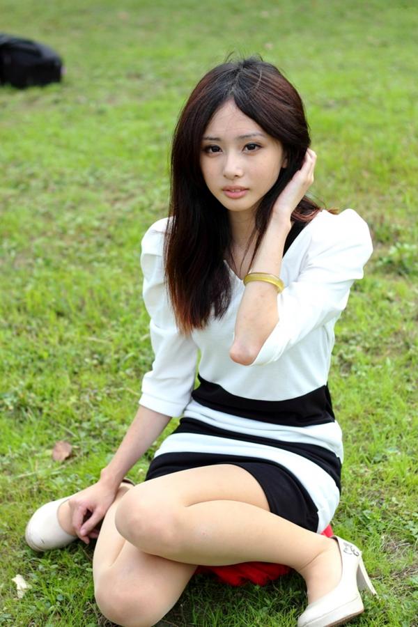    台湾正妹梅杜莎清纯甜美外拍写真合集，清新气质女神治愈系生活照，每一张都捕捉了迷人瞬间，高清大片值得收藏[27P]第11张图片
