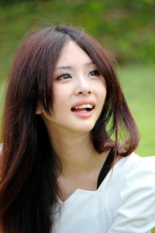    台湾正妹梅杜莎清纯甜美外拍写真合集，清新气质女神治愈系生活照，每一张都捕捉了迷人瞬间，高清大片值得收藏[27P]第14张图片