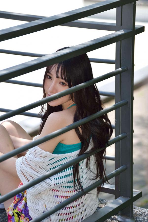    台湾正妹比比清新外拍写真，户外甜美时尚穿搭显迷人气质，绝美面容尽显女神范 [107P]第65张图片