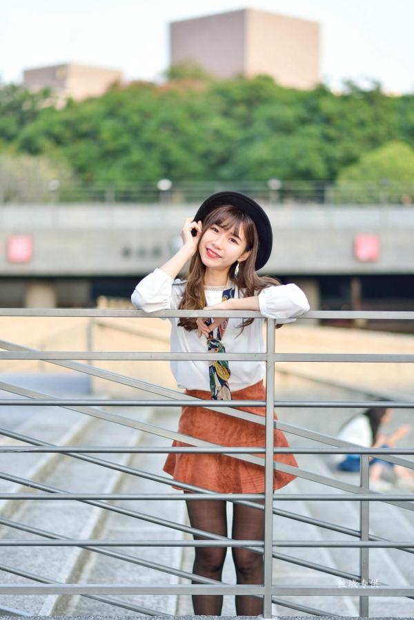    台湾正妹题题《国美馆.时装》街拍写真集，清新时尚穿搭，俏皮甜美气质女神户外生活随拍第86张图片